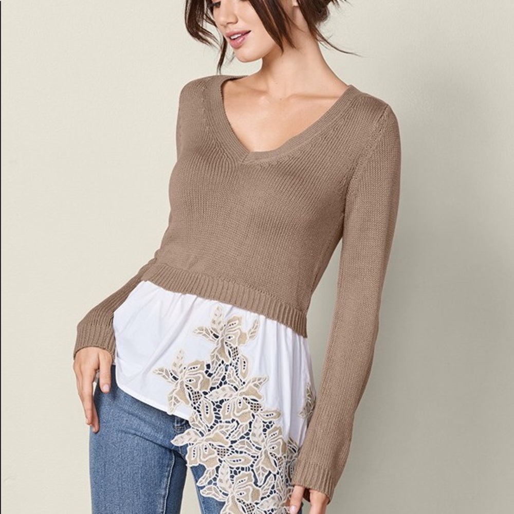 VENUS APPLIQUE DETAIL SWEATER
